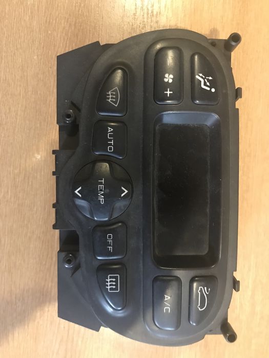 модул/панел/управление на климатроника пежо