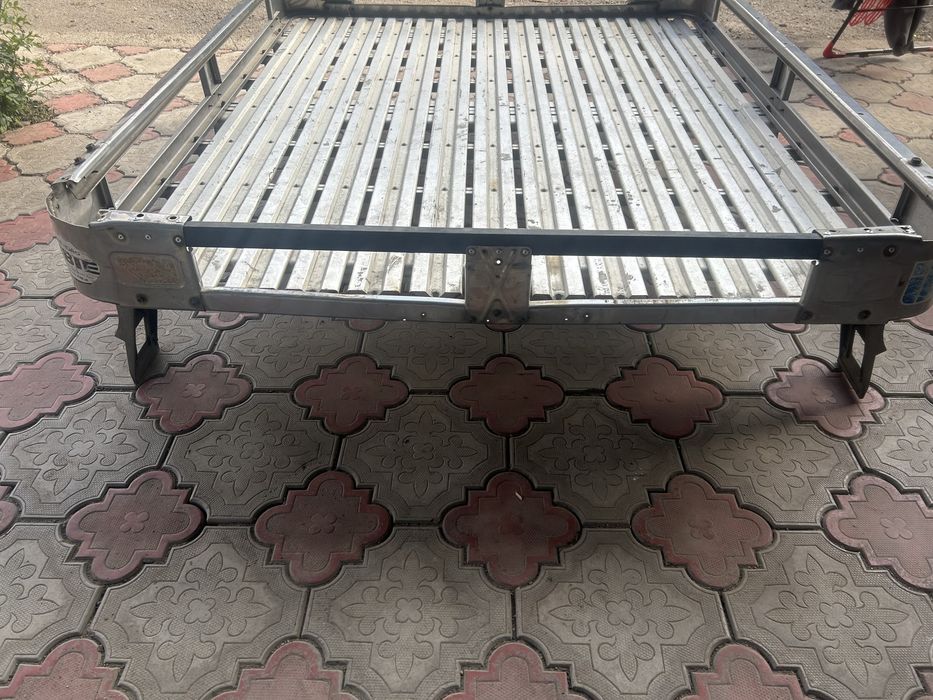 Продам Багажник на крышу
