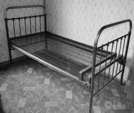 Кровати металлические железные 2 штуки