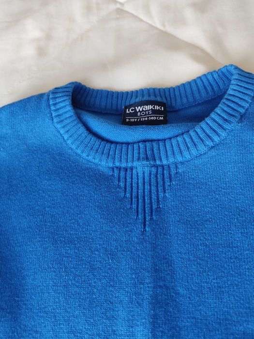 Детски дрехи-дънки и два пуловера