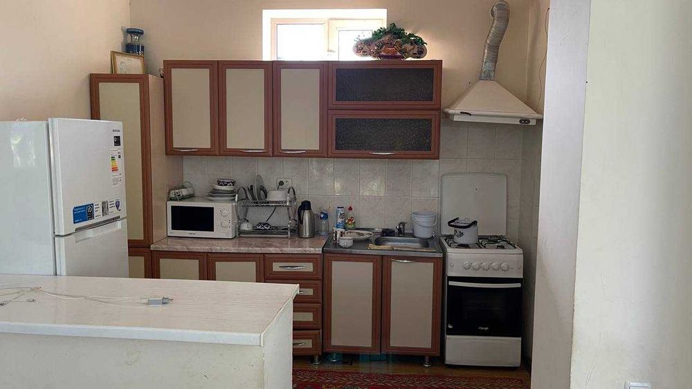 Toshkent Viloyati Bo'stonliq tumani Oq Tosh Soyliq qishlog'i