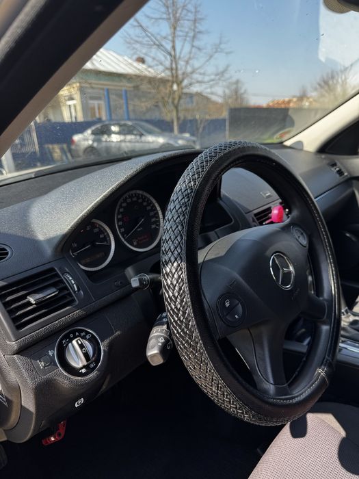 Mercedes C-Class 2009 Carlig omologat 3,5T – Automat