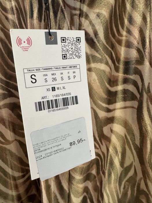 ZARA Рокля нова