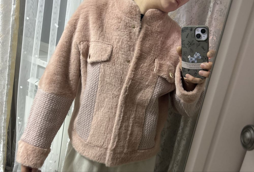 Продам бомбер куртка