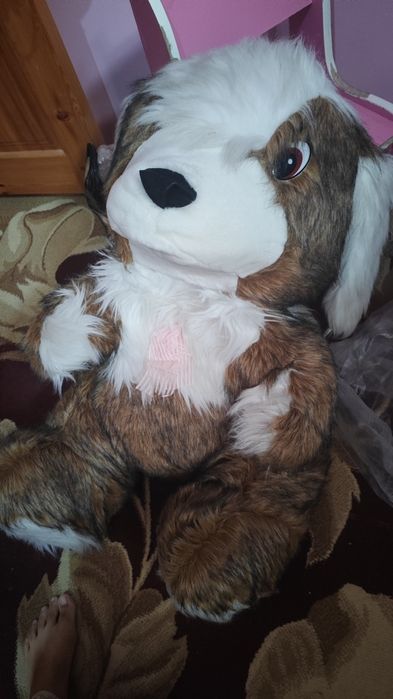 Katta myaxkiy igrushka sotiladi.