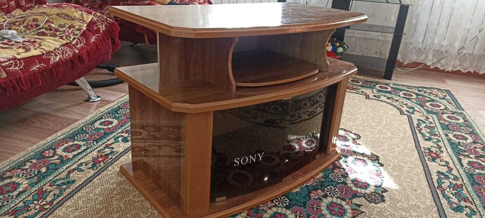 Тумба под телевизор