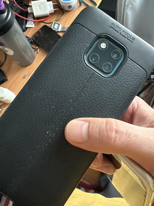 Продам на запчасти huawei mate 20 pro