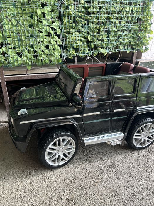 Продам детскую машину Гелик!