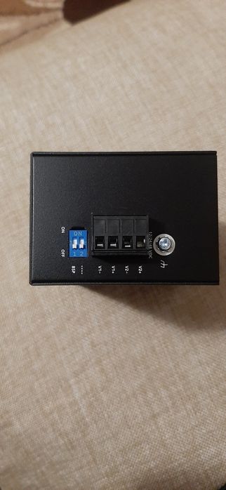 Switch Ethernet 8 porturi