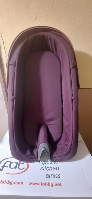 Продавам бебешка количка Stokke (летен/зимен кош и столче за кола ISOFIX )