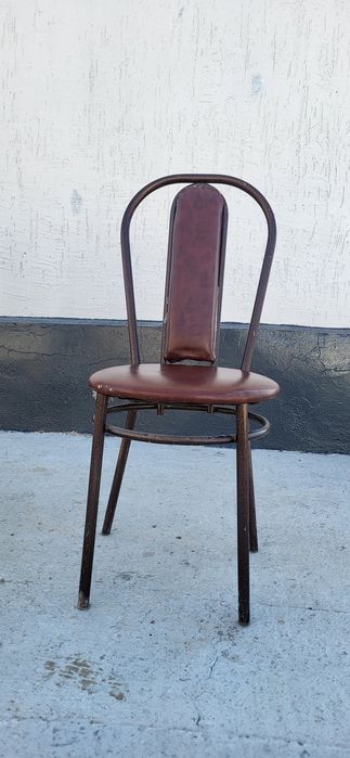 Стульчики продаеться