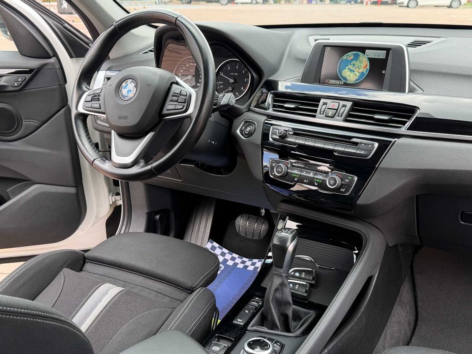 BMW X1 Sport Line / 4x4 / 2.0d / Carte Service / Rate / Garantie