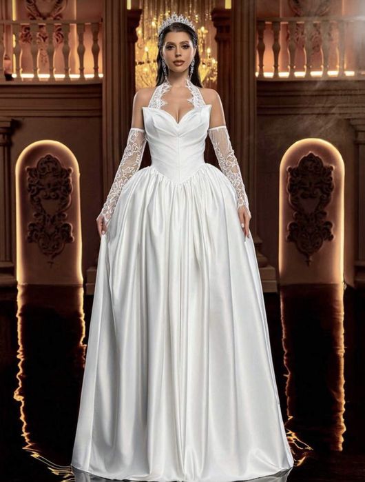 Vând rochii de mireasa