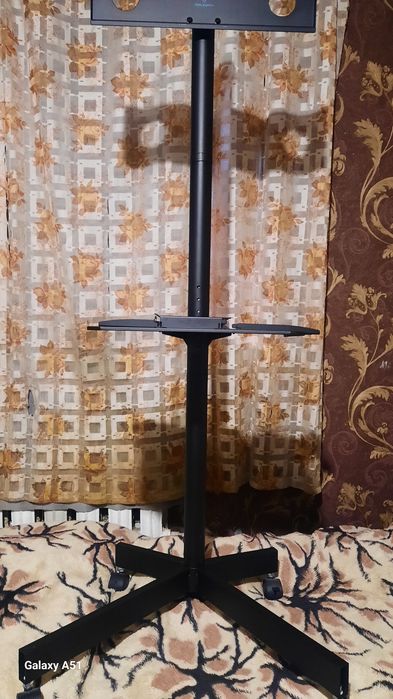 Универсальная подставкадля телевизорп PERLESMITH