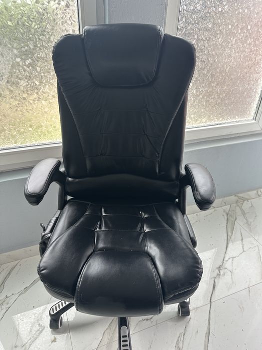 Scaun de birou cu masaj