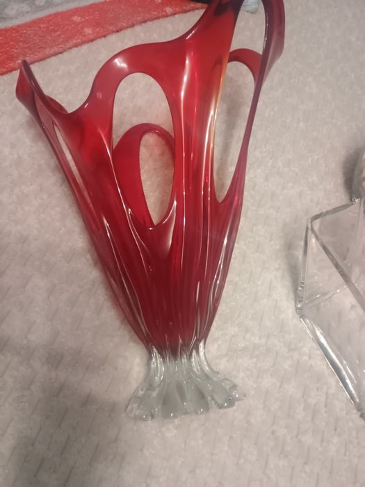 Модерна нова нестандарна ваза!