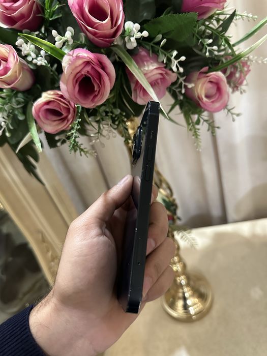 Продам IPhone 14 128gb