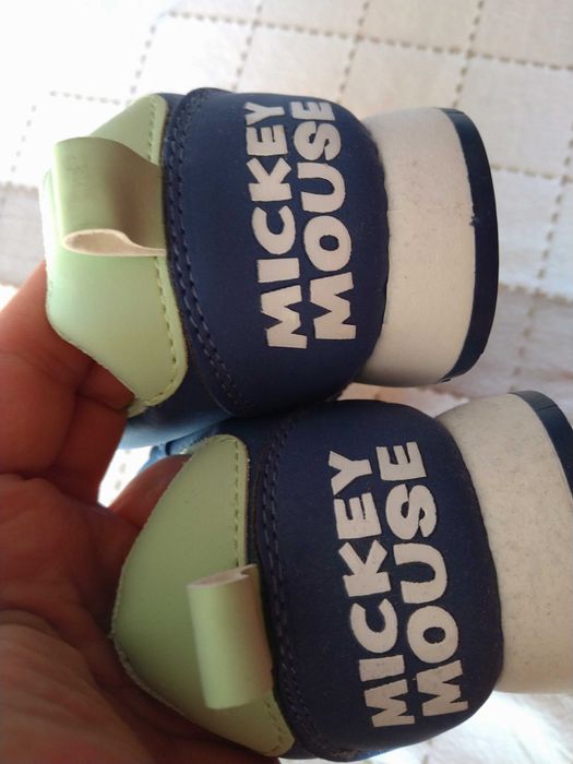 Нови маратонки Disney