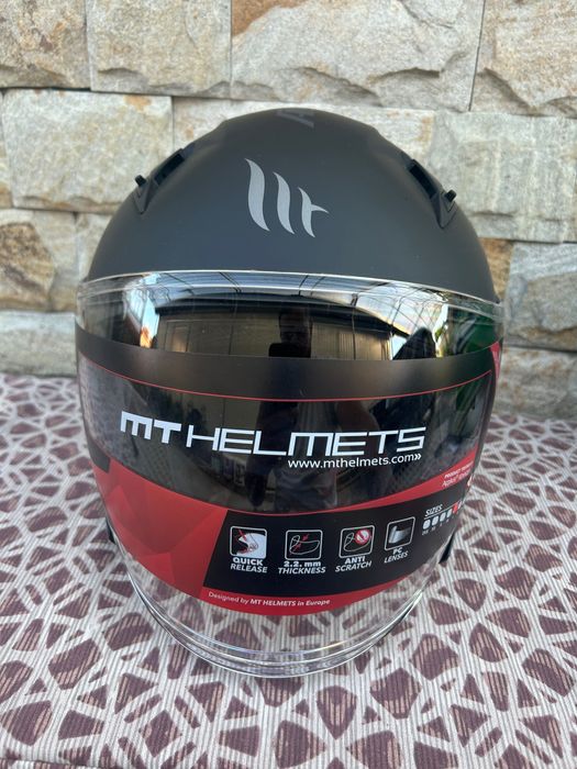 Нова Мото Каска MTHELMETS