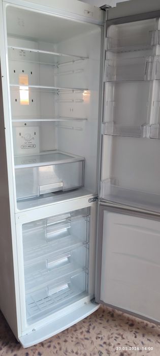 Холодильник LG no frost.