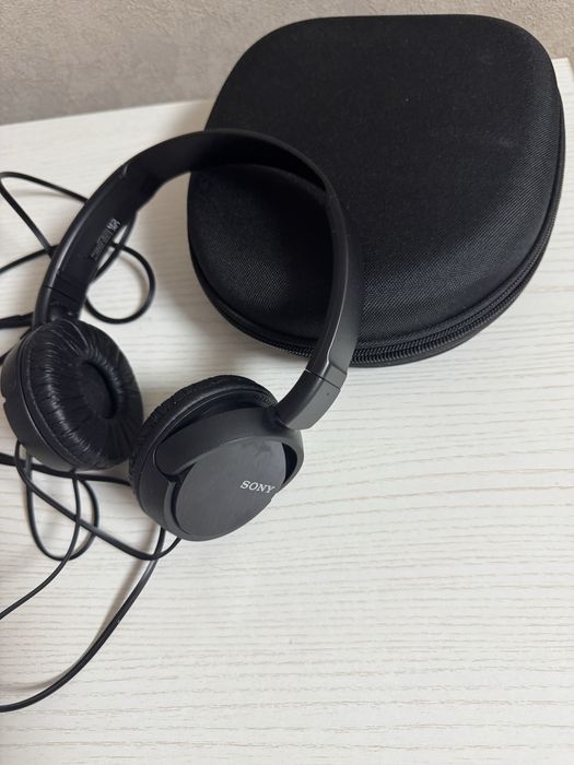 Проводные наушники SONY