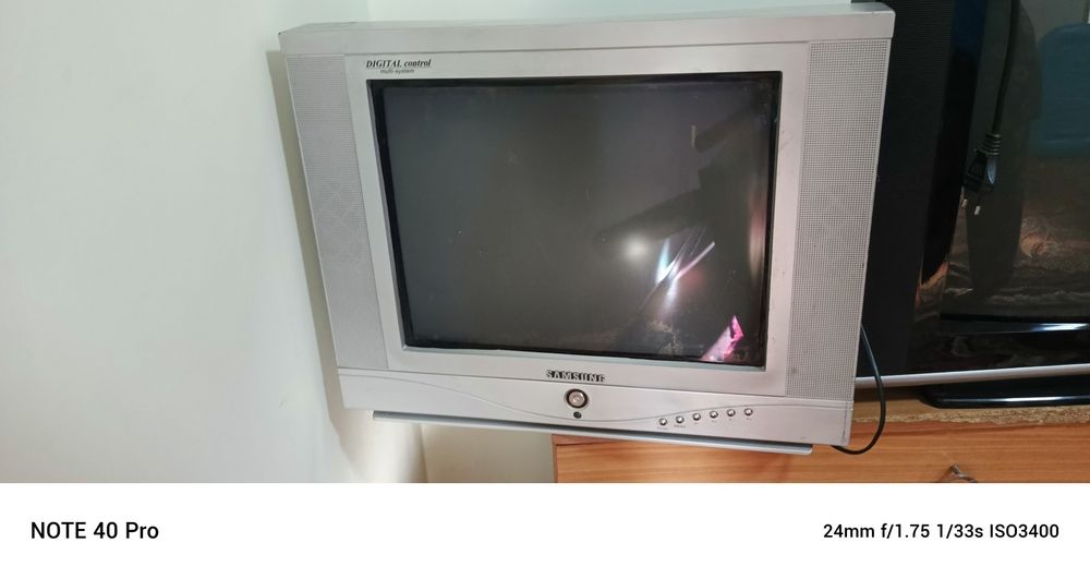 Televizorlar sotiladi narxi kelishiladi