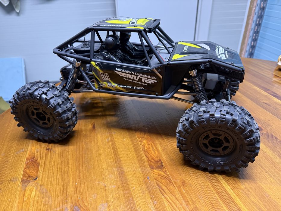 Masinuta RC crawler axial capra 1.9 unlimited 4wd