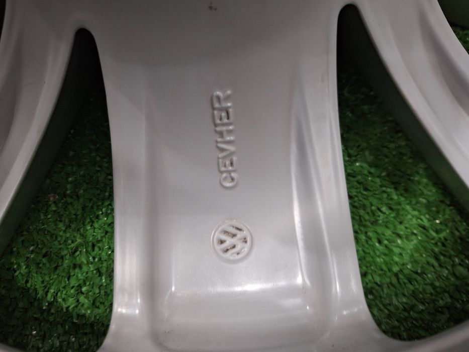 Фолскваген-16цола-5/112-ЕТ-33:Ж-6,5-оригинални