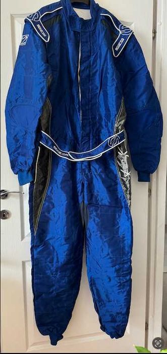 Pachet complet raliu Sparco – costum, ghete, mănuși si casca