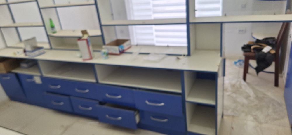 Аптека мебели сотилади