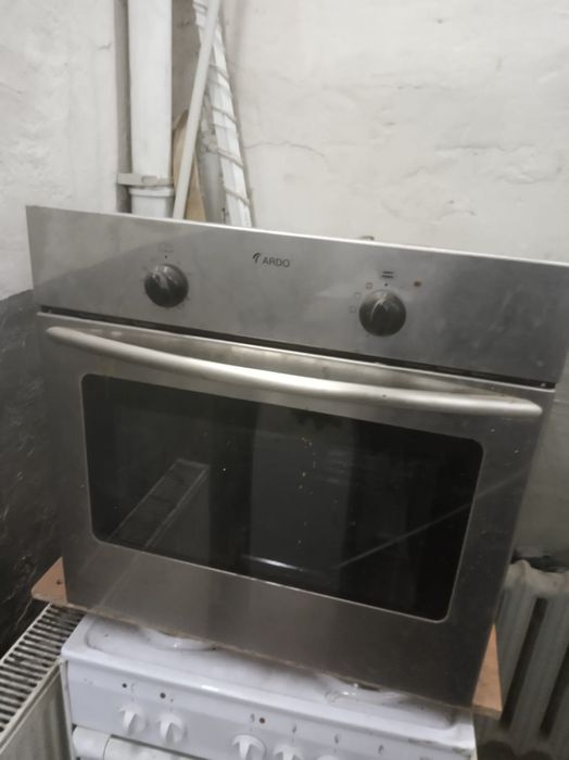 Духовой шкаф электрический.