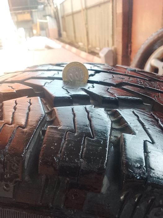 Комплект дисков с шинами R15 AT