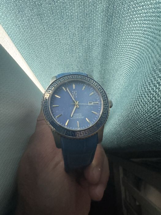 Vand ceas automatic  nou