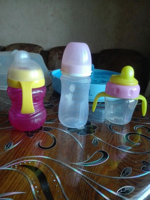 Стерилизатор за шишета