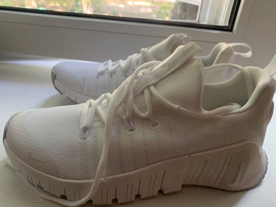 Кроссовки Nike38