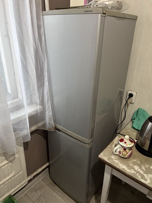 Продается холодильник