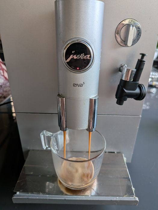 Espressor Saeco, Jura