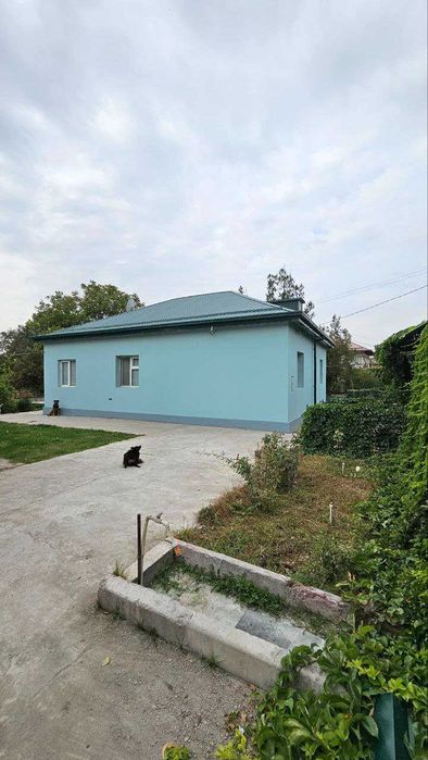 Дом 23 сотки в  пос. Балыкчи (Юкоричирчикский р-н)