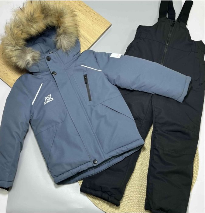 Продам детский комбинезон зима!