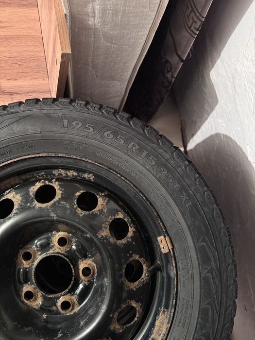 Зимний шины в хорошем состояние, с дисками