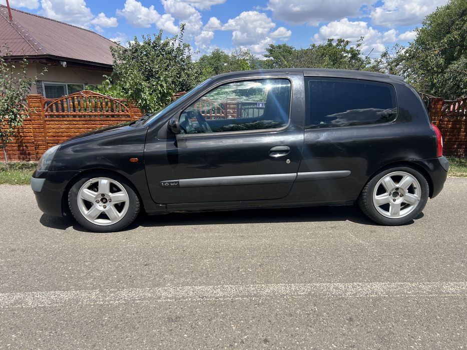 Renault Clio 2 1.6 16v Dynamique 2001