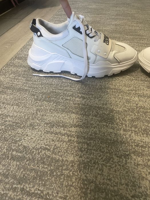 Versace jeans couture adidasi