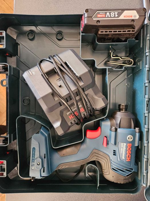 Filetanta impact Bosch GDR 180-LI de insurubat ca noua