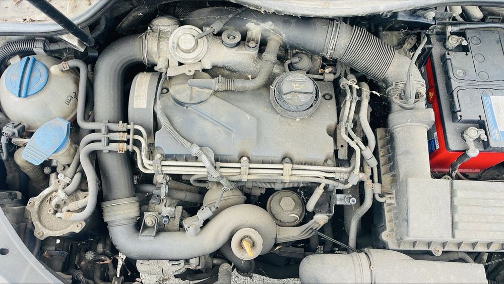 Piese auto originale VW Golf 5 1.9 TDI BKC 2003 FWD A7W