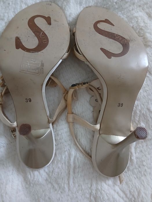 Sandale elegante cu strasuri cumparate de la magazinul JACOB'S