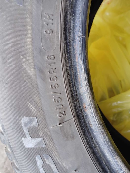 Продавам гуми зимни 2 бр 205/55/16