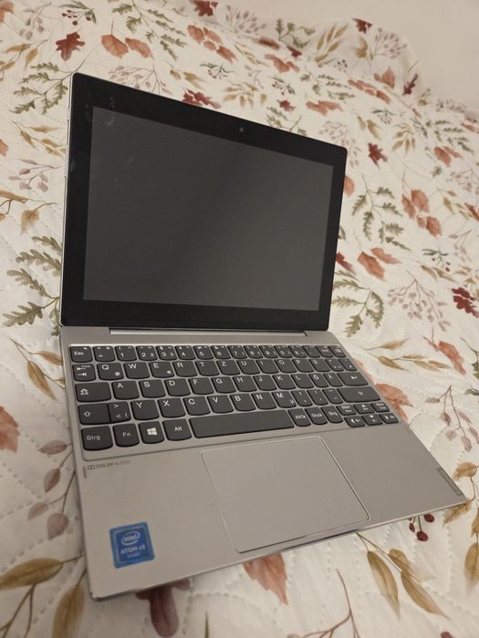 3 Minilaptopuri Lenovo Hp Asus