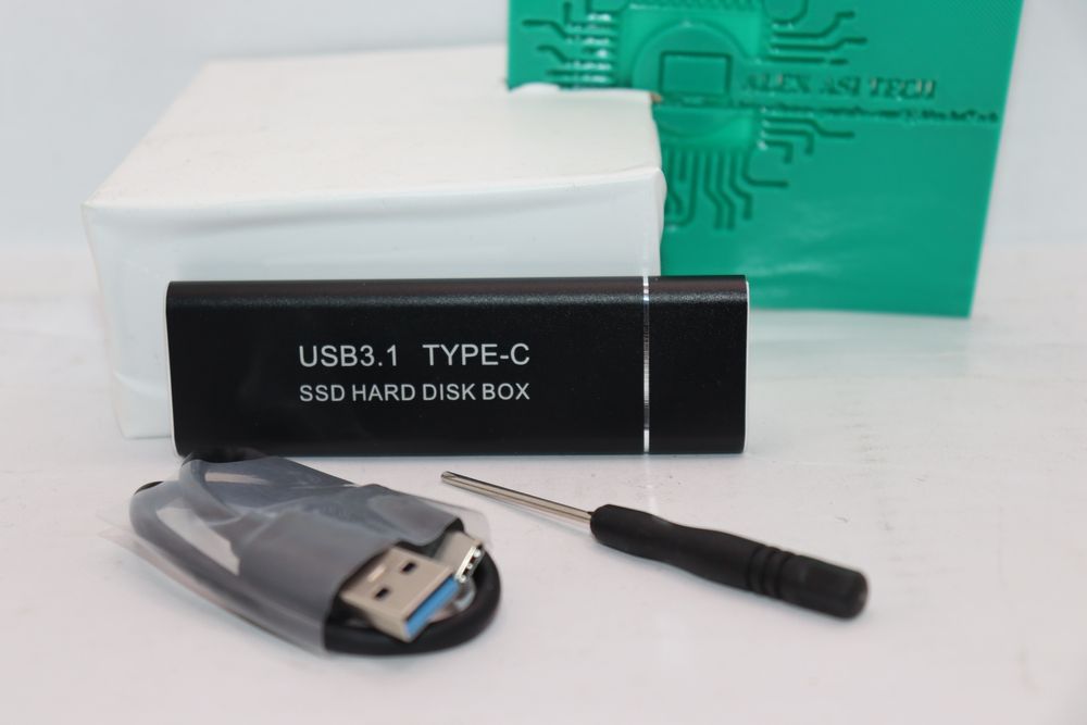 Carcasa Rack Extern NVME + m.2 SATA USB-C 3.1 Nou