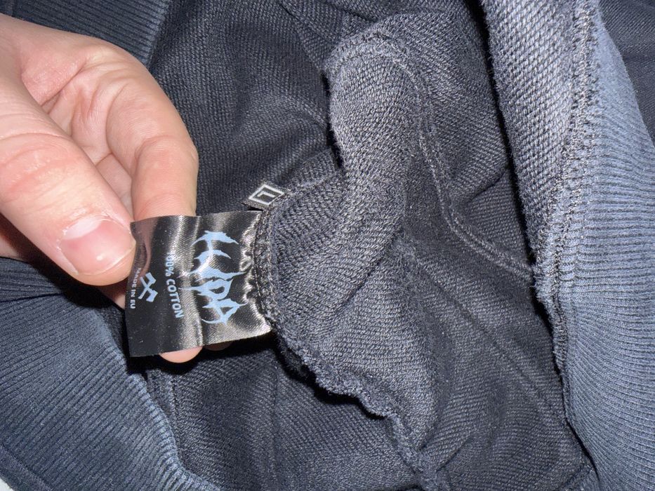 Luda суичър L размер