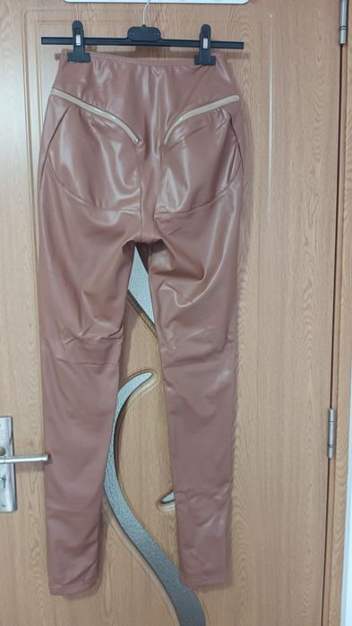 Pantaloni piele cu captuseala, culoare capuccino